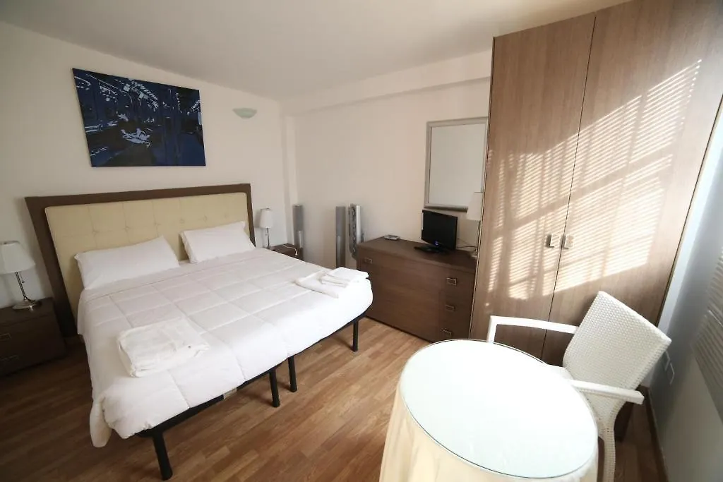 Bed & Breakfast Idomeneo 63 Lecce 3*,  Italy